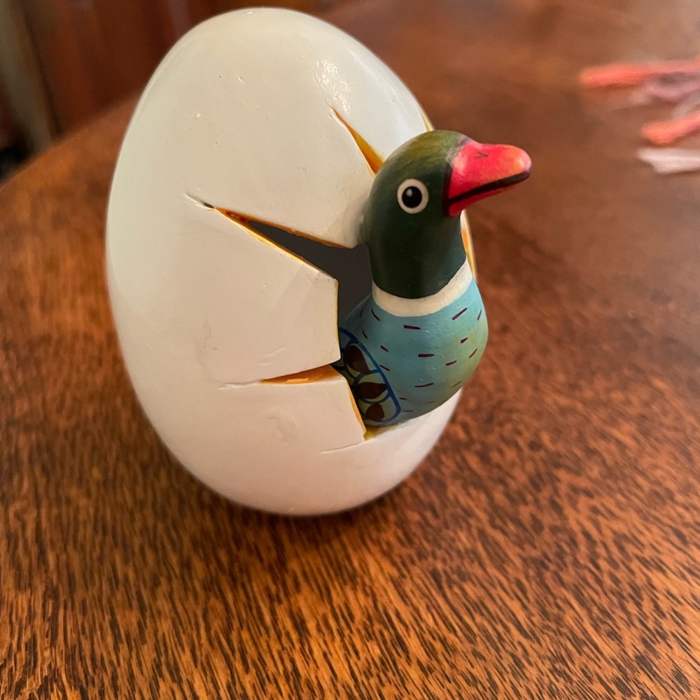 Charming Mexican Hatching White Egg with Colorful Bird Figurine